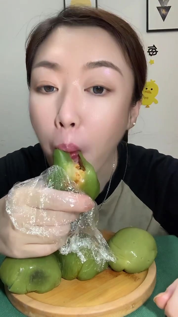 青团冰淇淋变花还没以前好吃，咋回事？