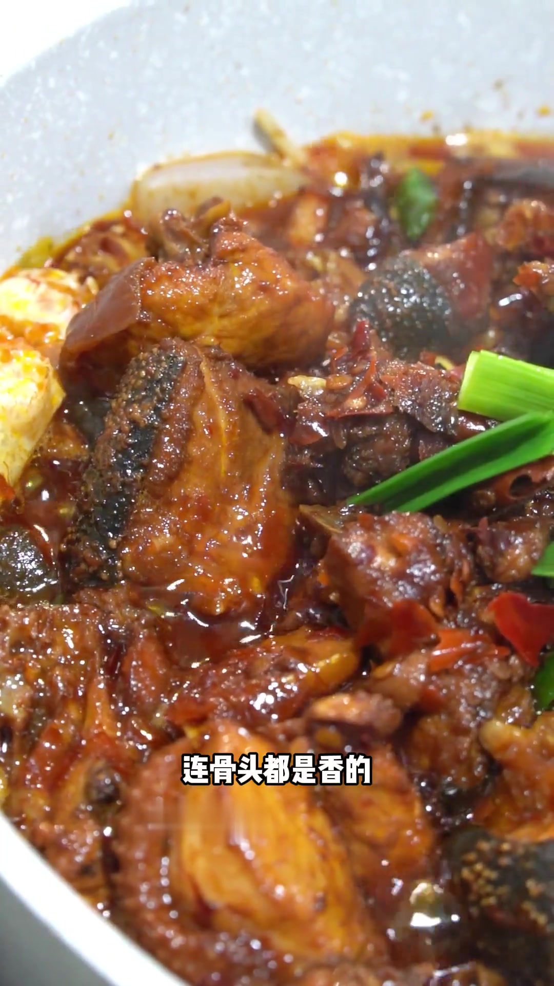 来贵阳,一定要吃一次娃娃鱼炒辣子鸡!