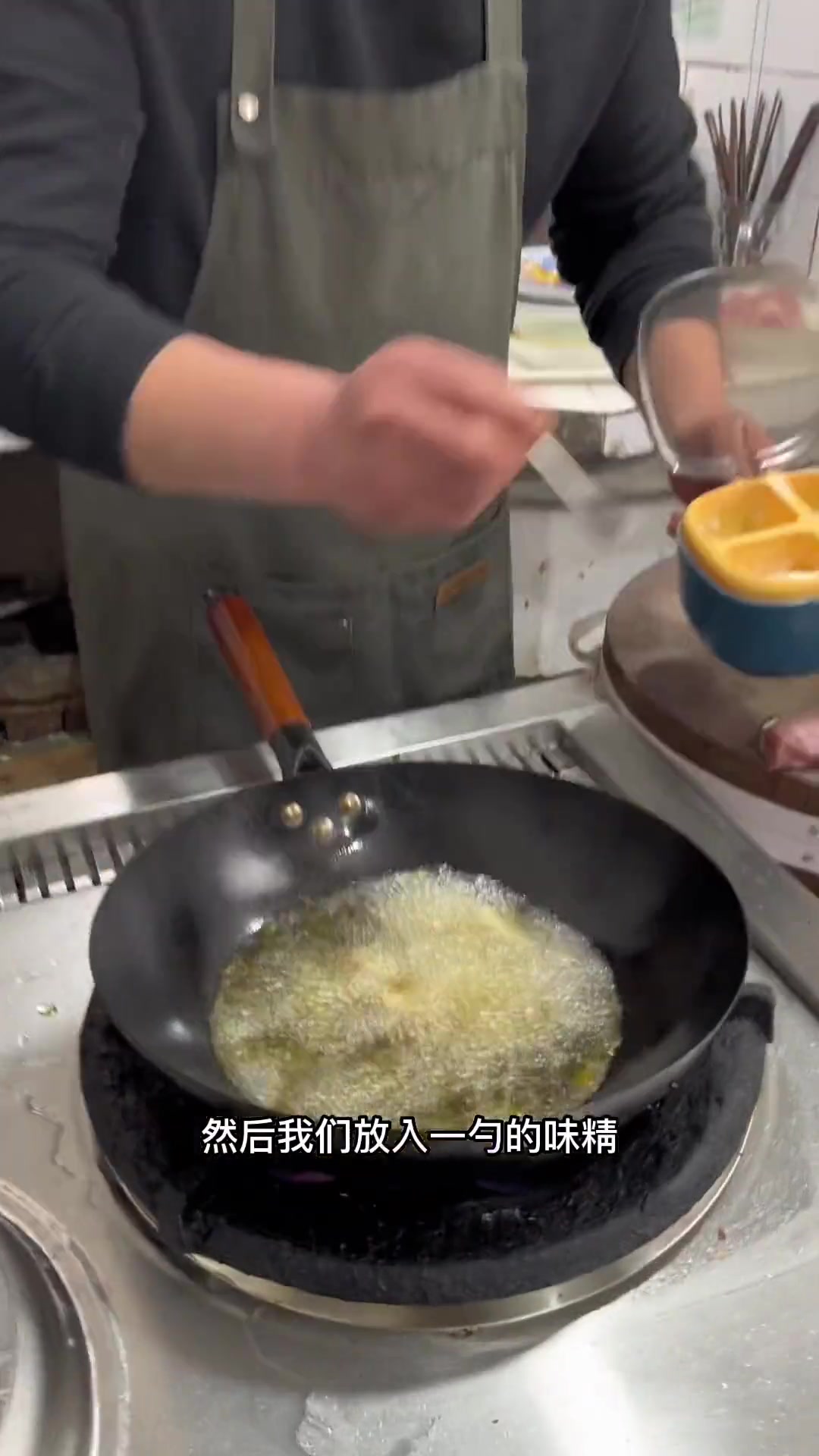 阿里面最具代表性咸菜肉丝面，做法超讲究！