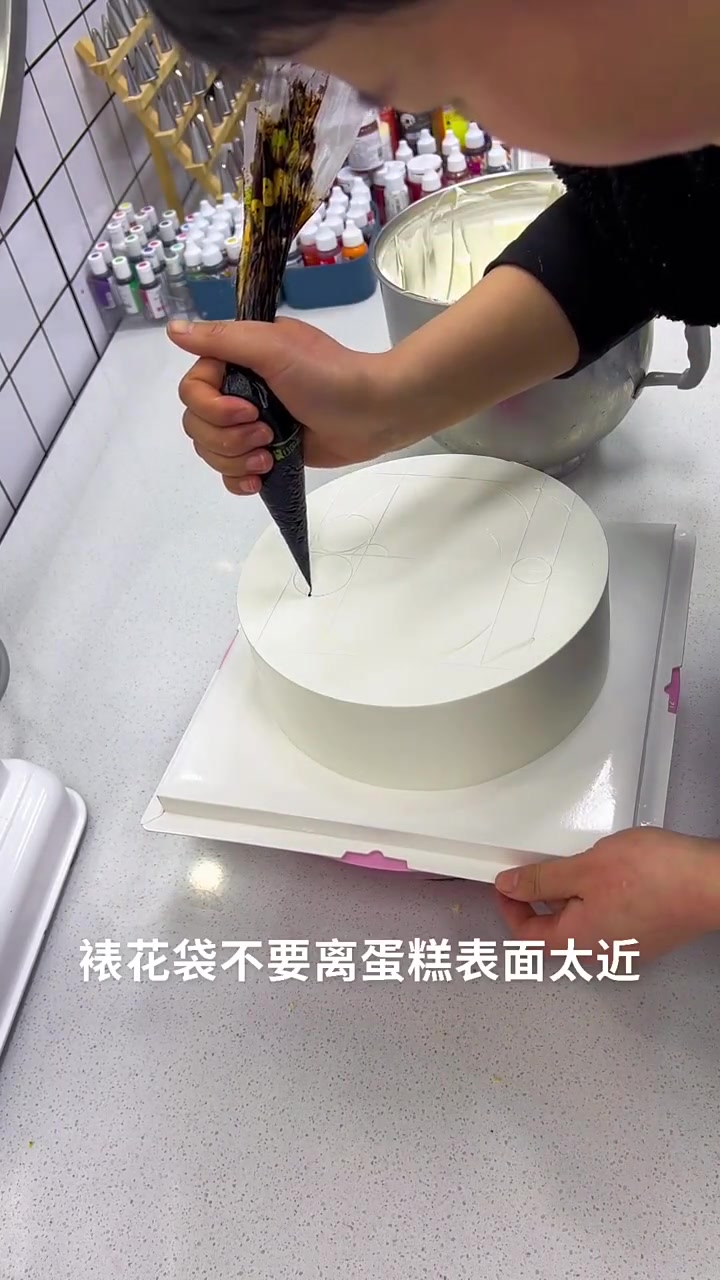 多啦A梦蛋糕制作教程
