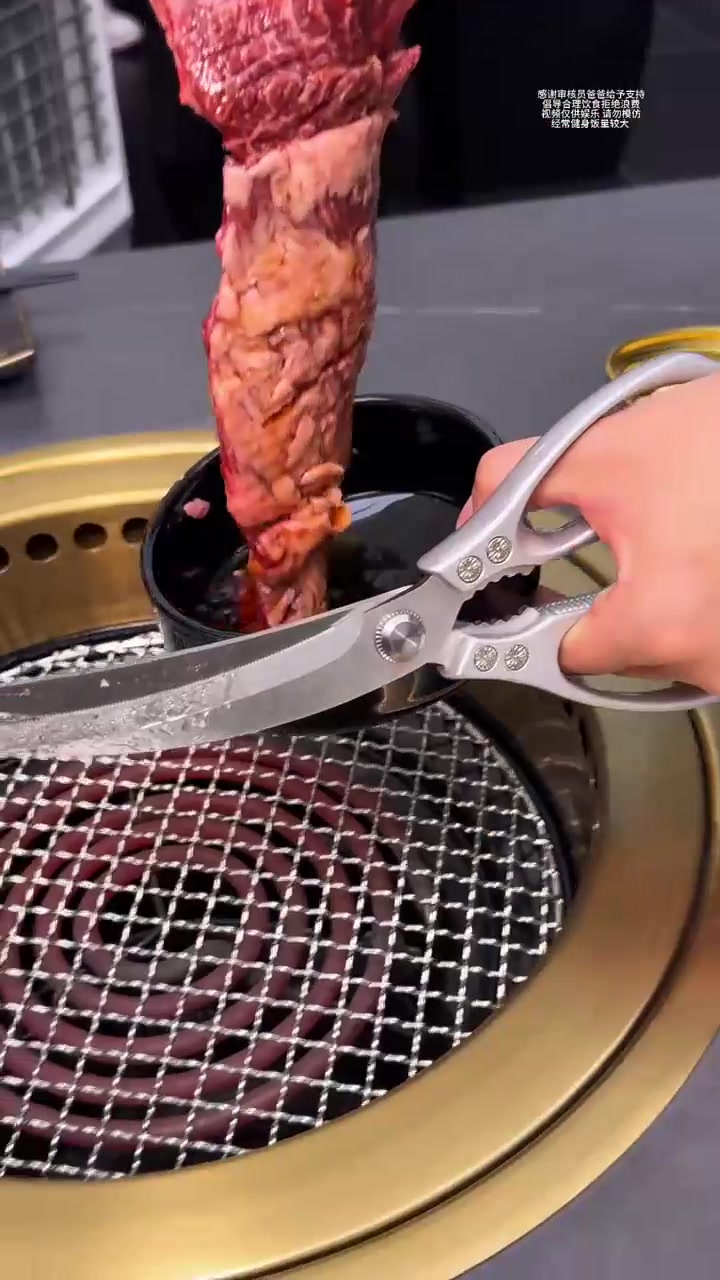 在西安体验把单点烤肉当自助吃,看看到底有多快乐