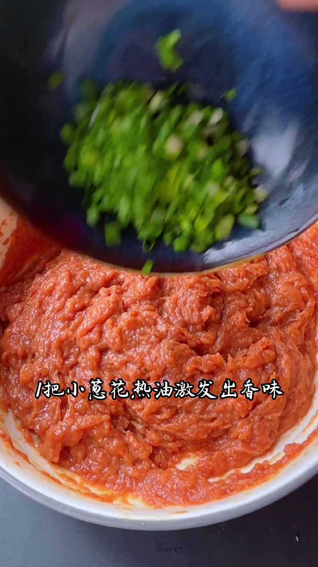 全家人都爱吃的大肉馄饨，做法简单，汤鲜味美