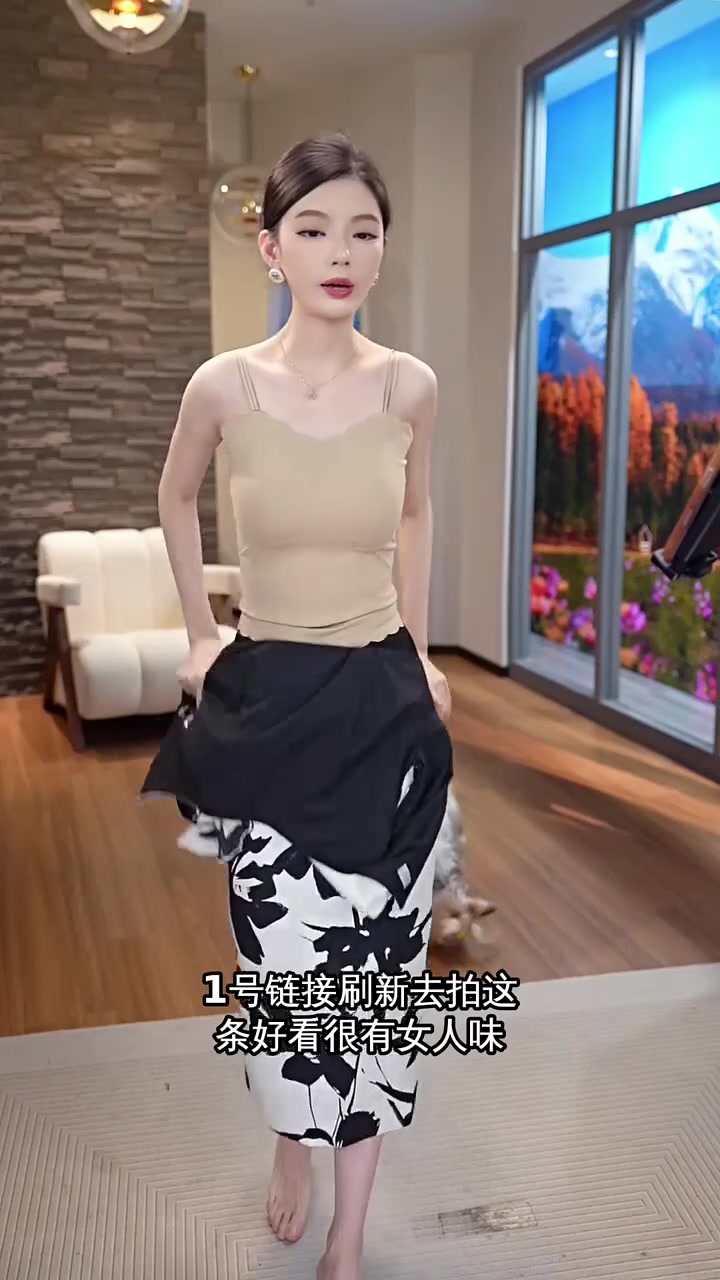 国风水墨画小旗袍,经典黑白调,显瘦不挑身材,现货速抢!