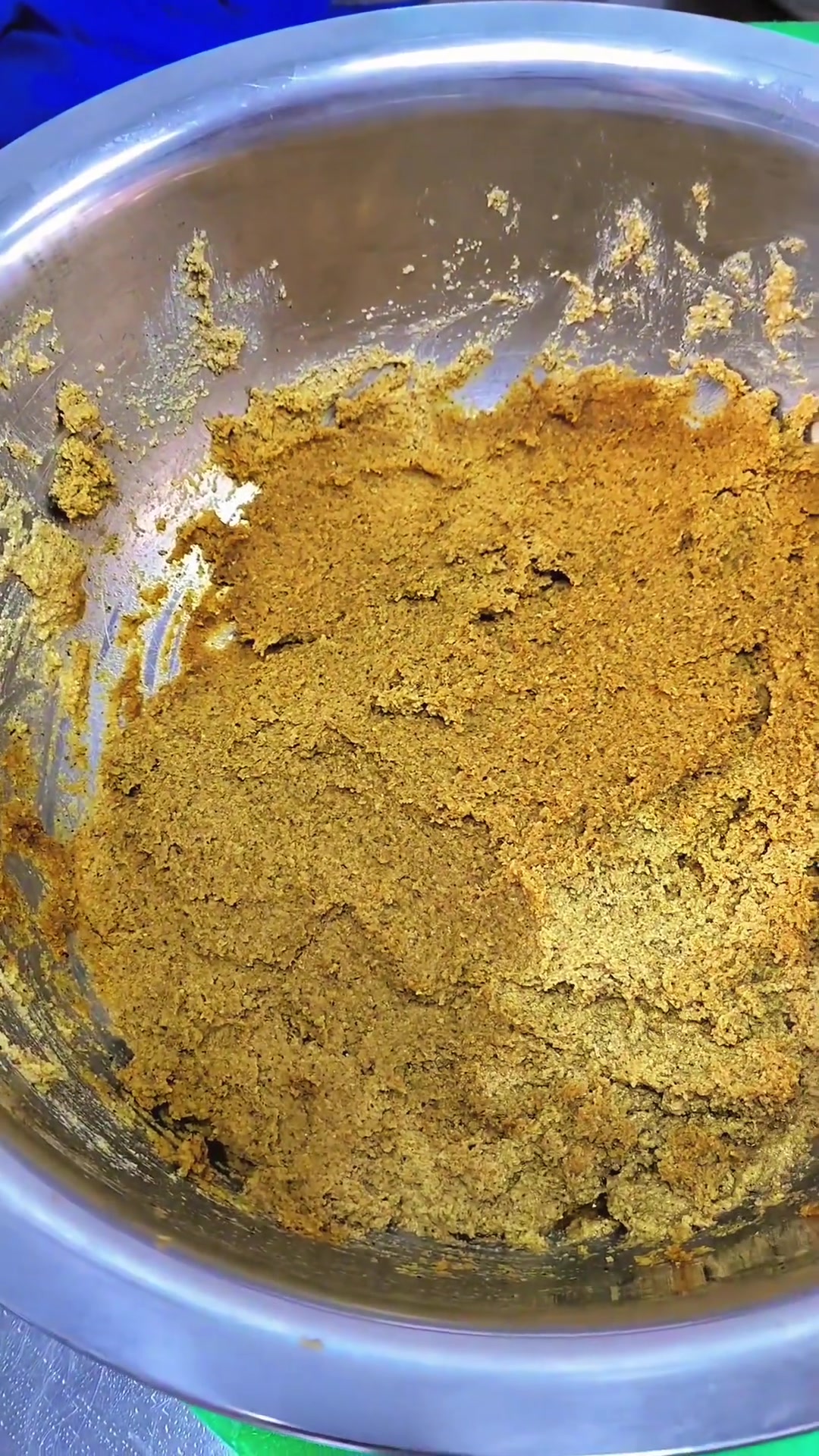 潍坊名菜芥末鸡食材处理大揭秘，热水烫煎有啥讲究？