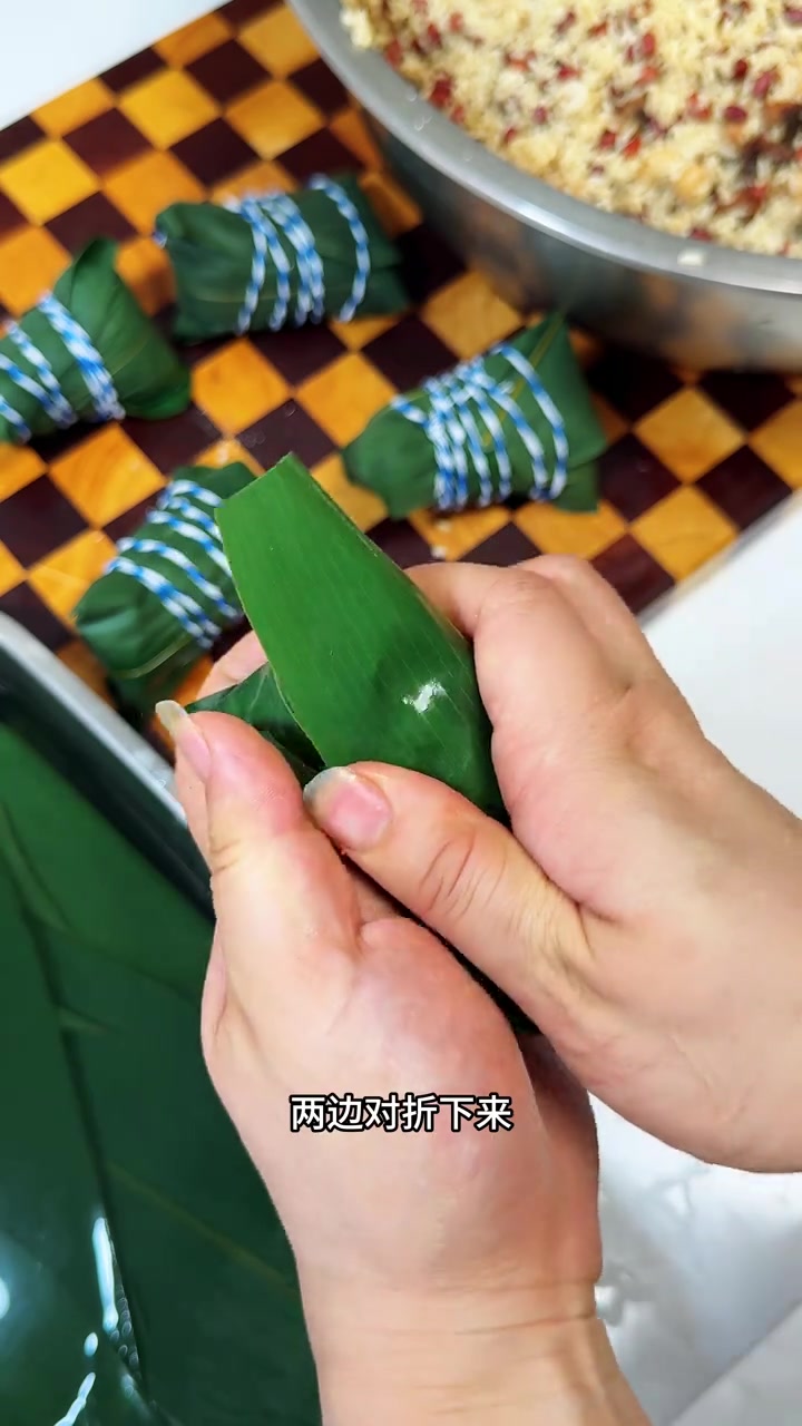 每年都做的腊肉粽，真材实料超好吃，快做给家人尝尝！