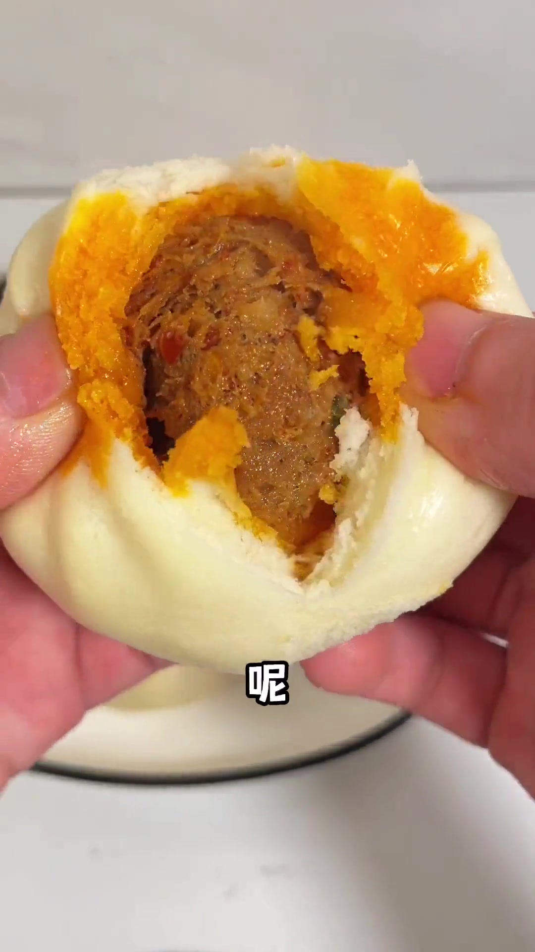 库洛米蛋糕卷奶油夹心的蛋糕卷谁能拒绝一只可爱又好吃的库糯米呢!