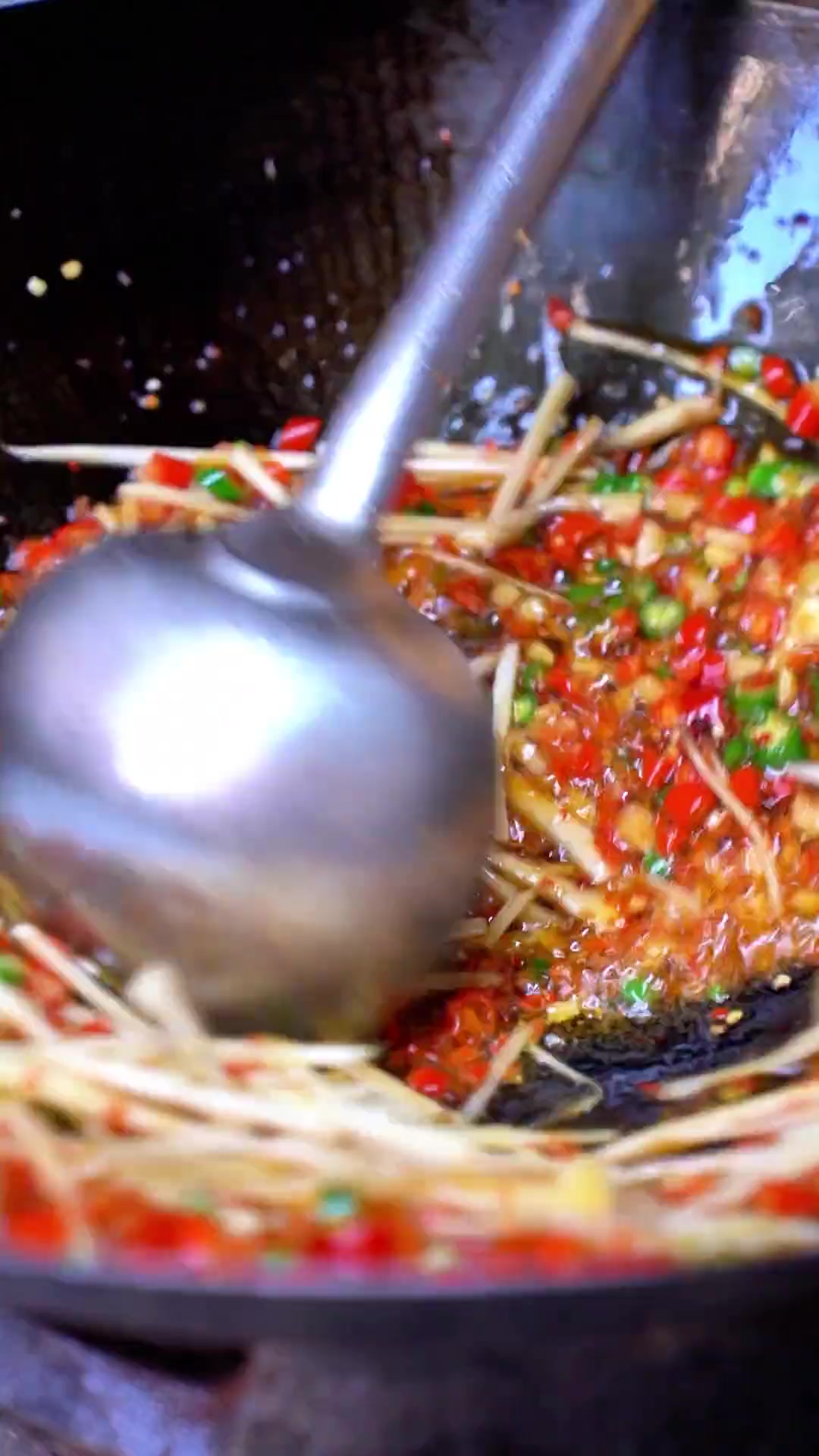 仔姜耗儿鱼做法,酸辣入味,一抿脱骨