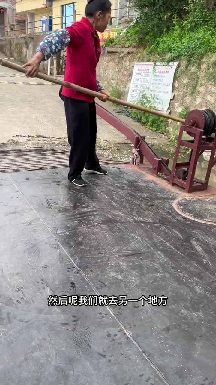 色彩艳丽的红竹鱼令人心动！