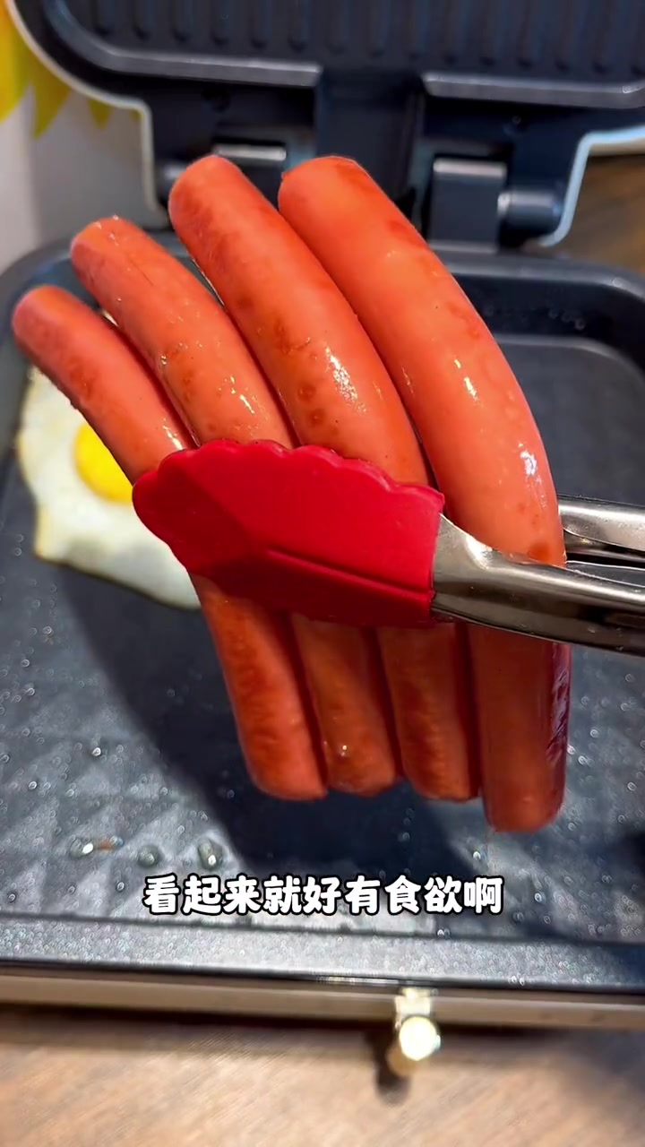 应该没有人能拒绝这么有颜又有料的火腿手抓饼吧！真的太香啦！