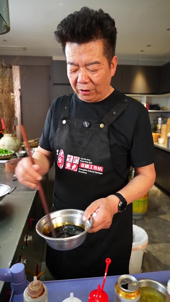家常糖醋剥皮鱼，还不学了在家露一手？