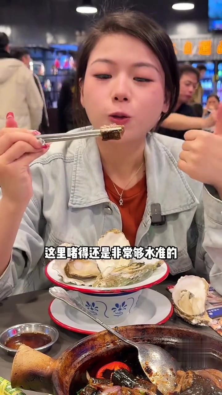 这家老广饭堂楼上大排档,啫煲刺身等各种菜式超好吃!