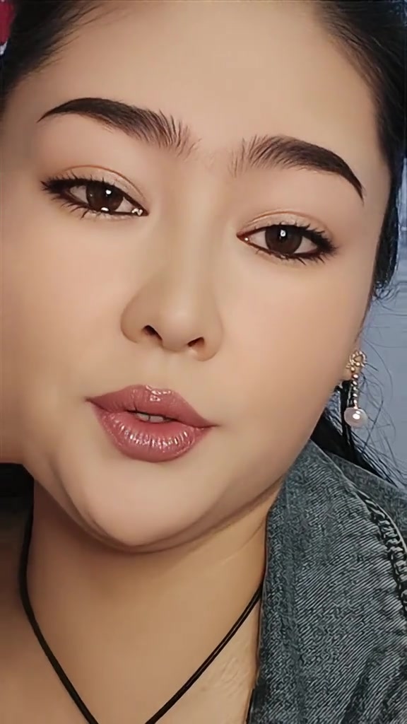 美食推荐官,精选欧美风格头像与美食分享