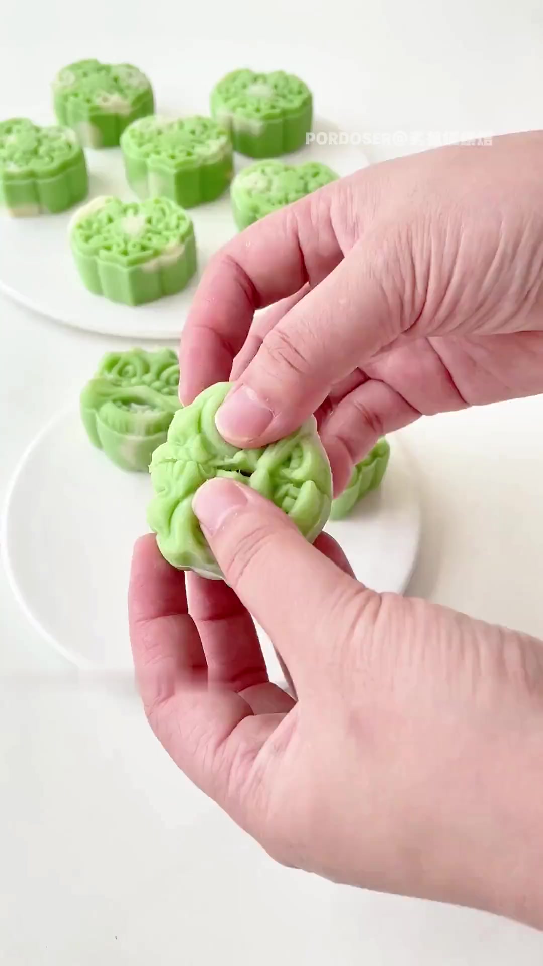 免蒸冰皮月饼，馅料我用的绿豆沙你想换芋泥豆沙奶酪都可以