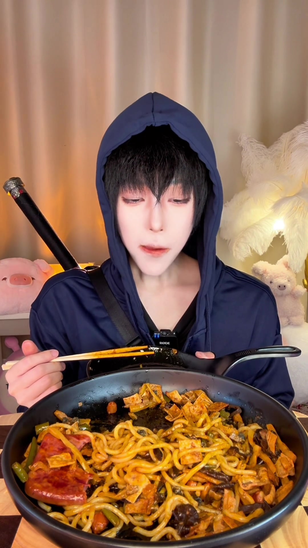 酱多多爆炒螺蛳粉