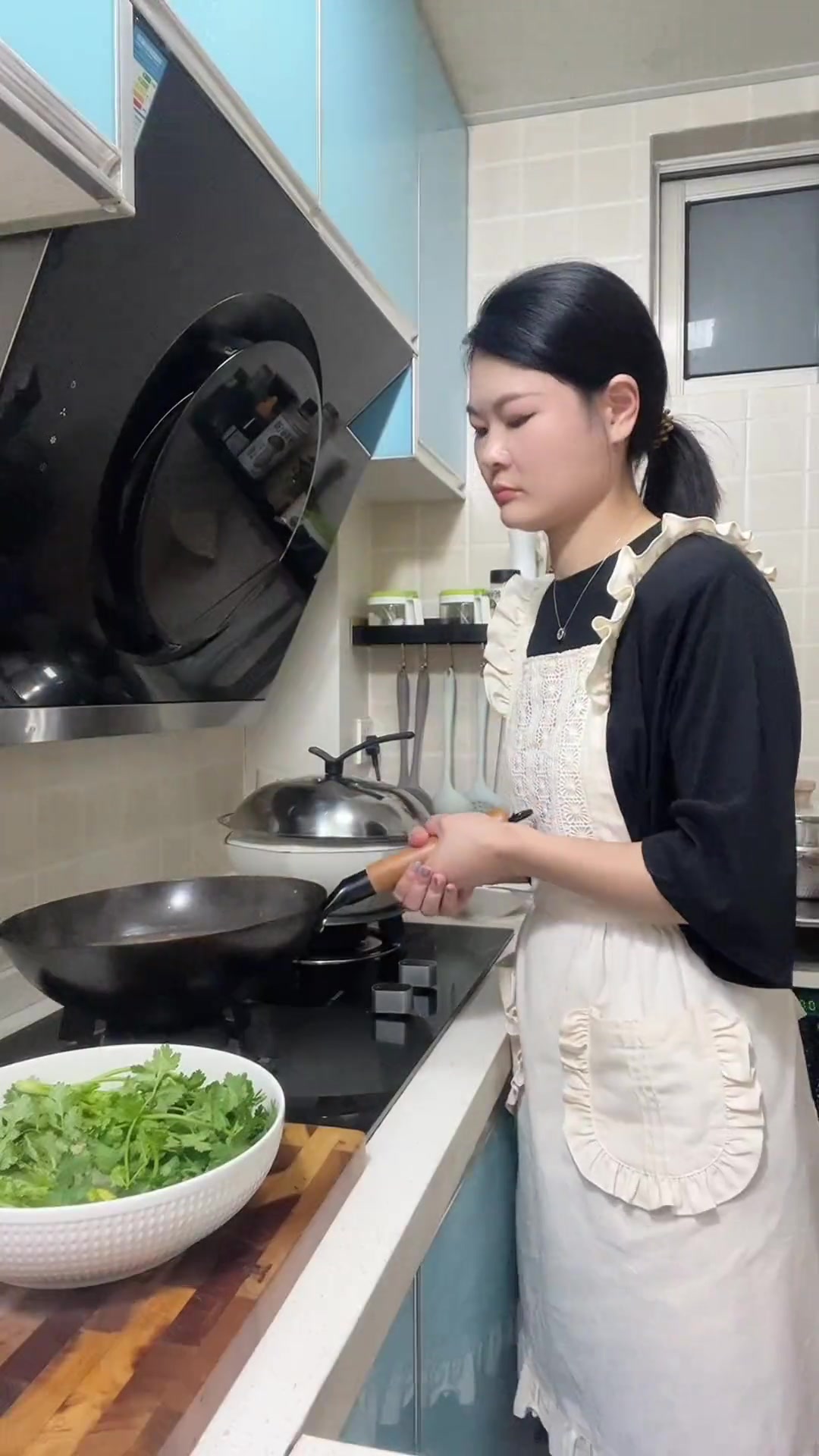 今天做了泡菜牛肉真的非常的酸爽开胃好吃!还有好吃的菜脯煎蛋和手撕包菜,再搭配个鸡汤