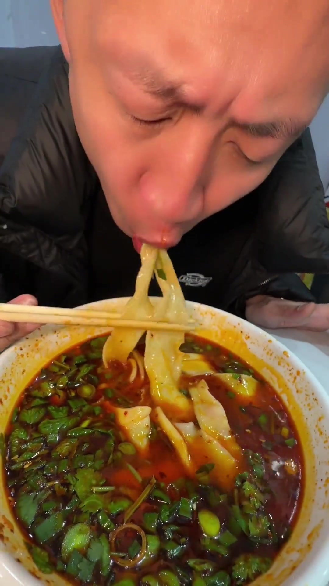 澜州辣子牛肉面，辣子牛肉串超带劲！