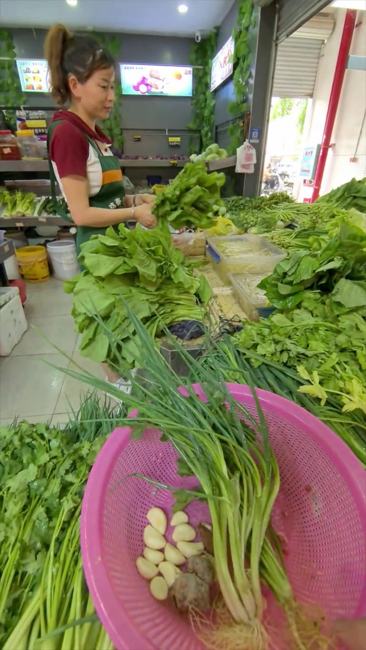 猪肉佬的工作餐,白切隔山肉、不见天
