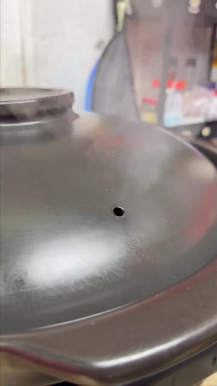 秋冬来道鹅掌鲍鱼砂锅煲