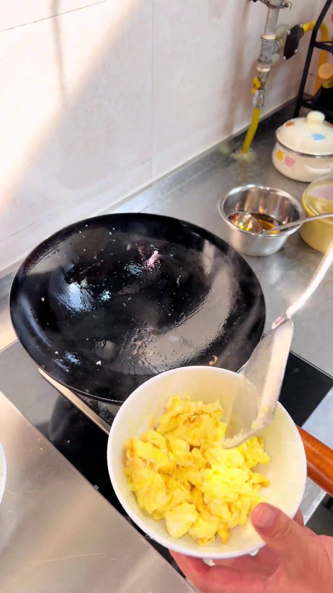 家常炒合菜鸡蛋炒粉条，做法简单超下饭