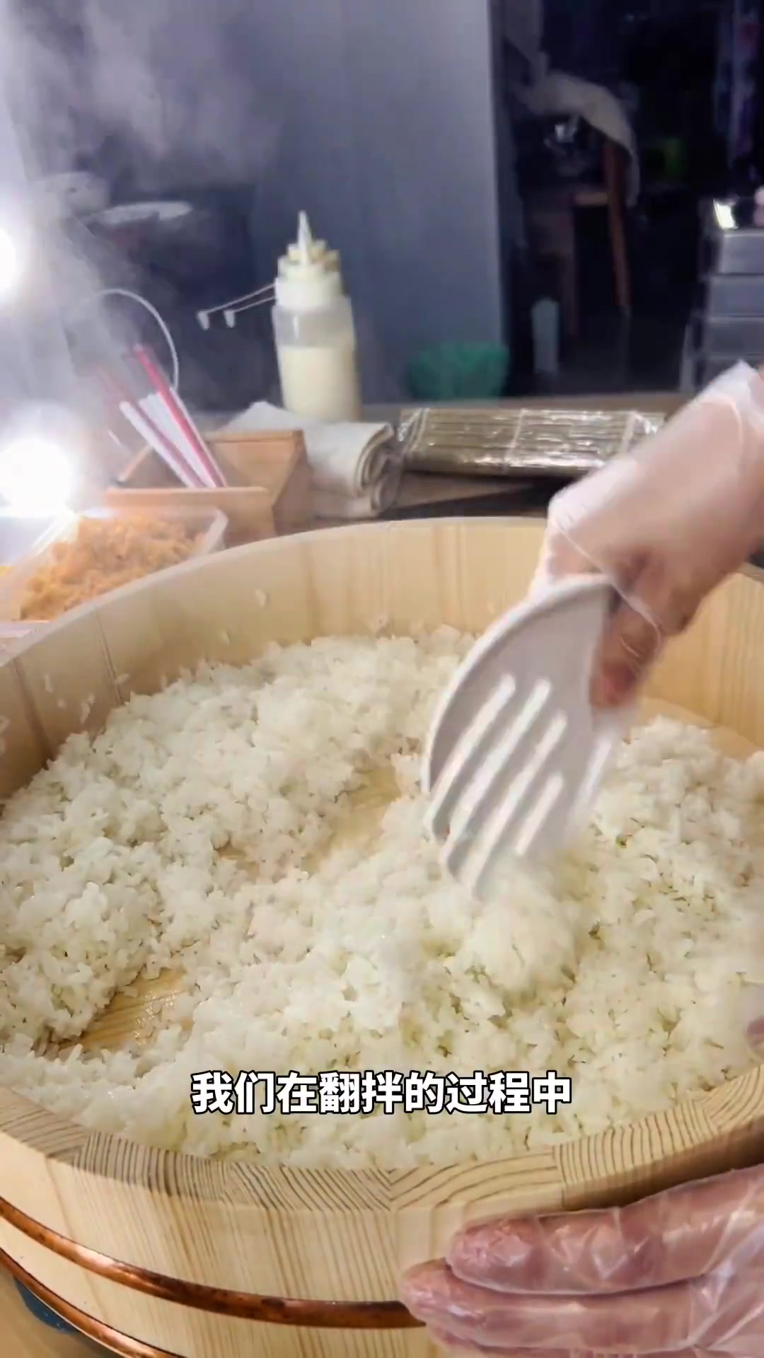 在家调好寿司米饭,比外面还好吃!蒸米配方在最后