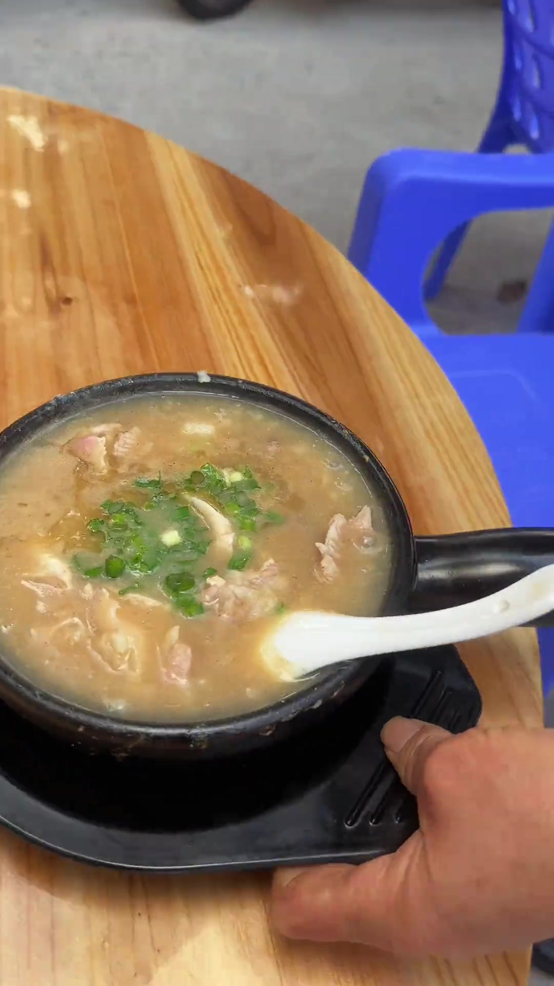 隐藏在惠州淡水老街的好吃的斑鱼猪杂粥只有少数本地人才知道!你们早上吃什么?