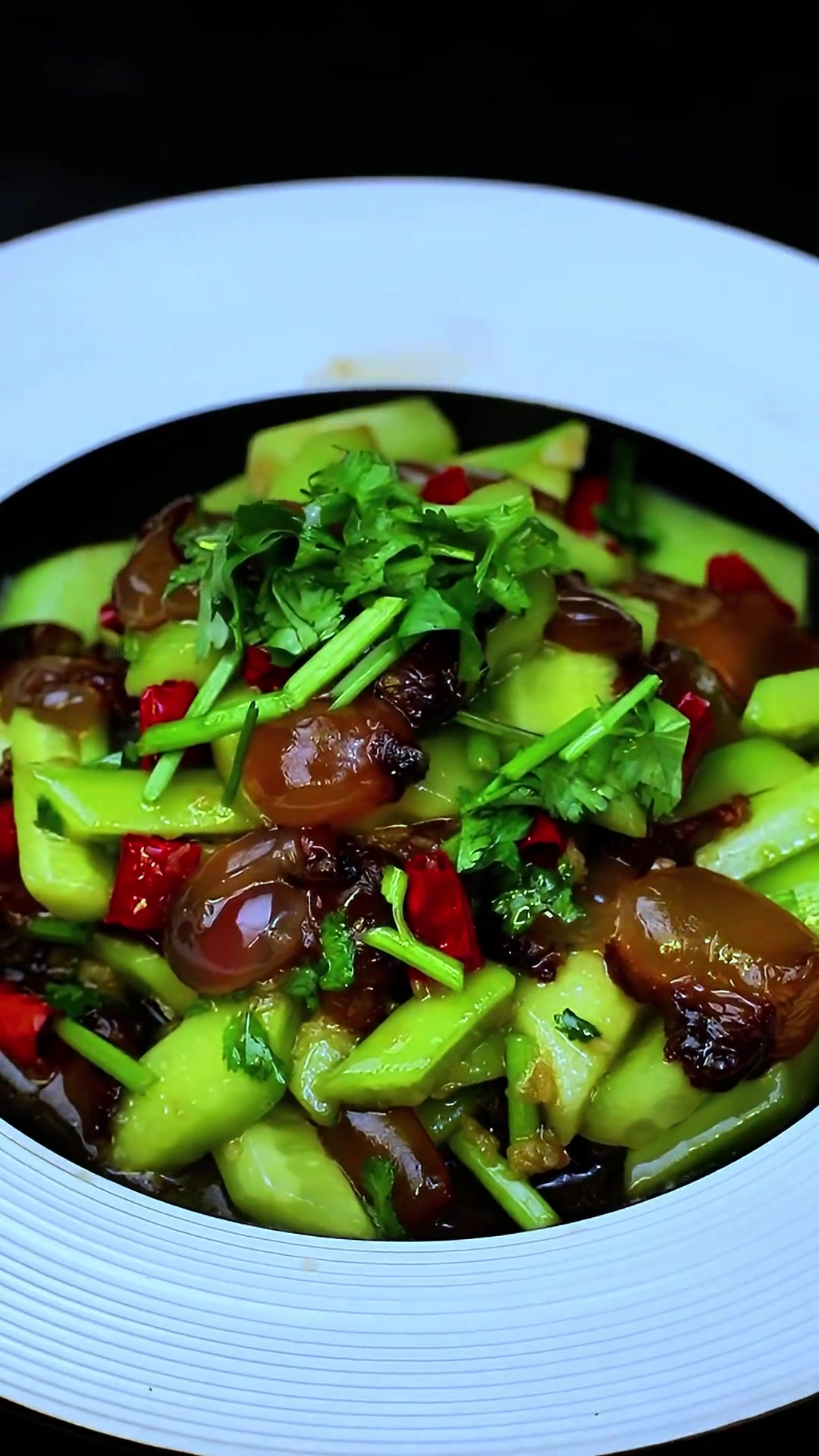 年夜饭必备!黄瓜拌海蜇头做法,简单又美味!