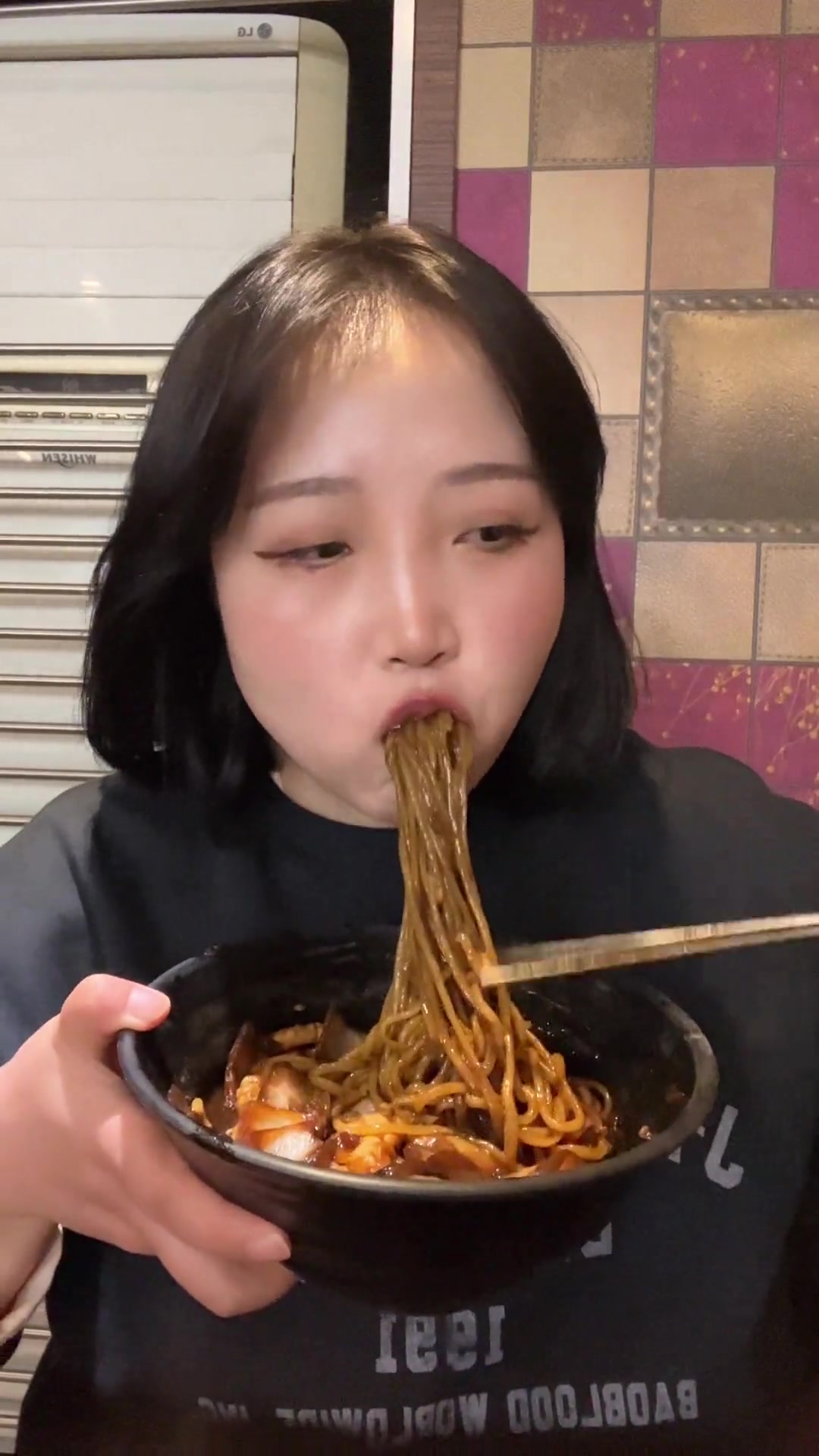 在韩国超爱炸酱面，今天又吃啦