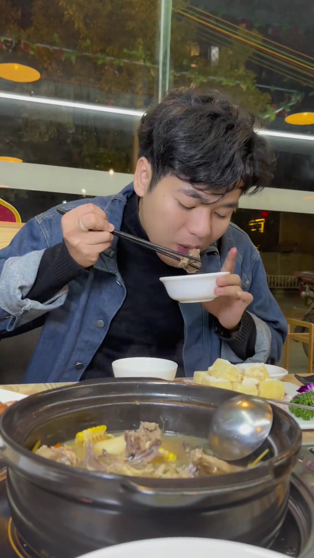 仙居鸡加黑松露的鸡煲,你们吃吗?超好吃!