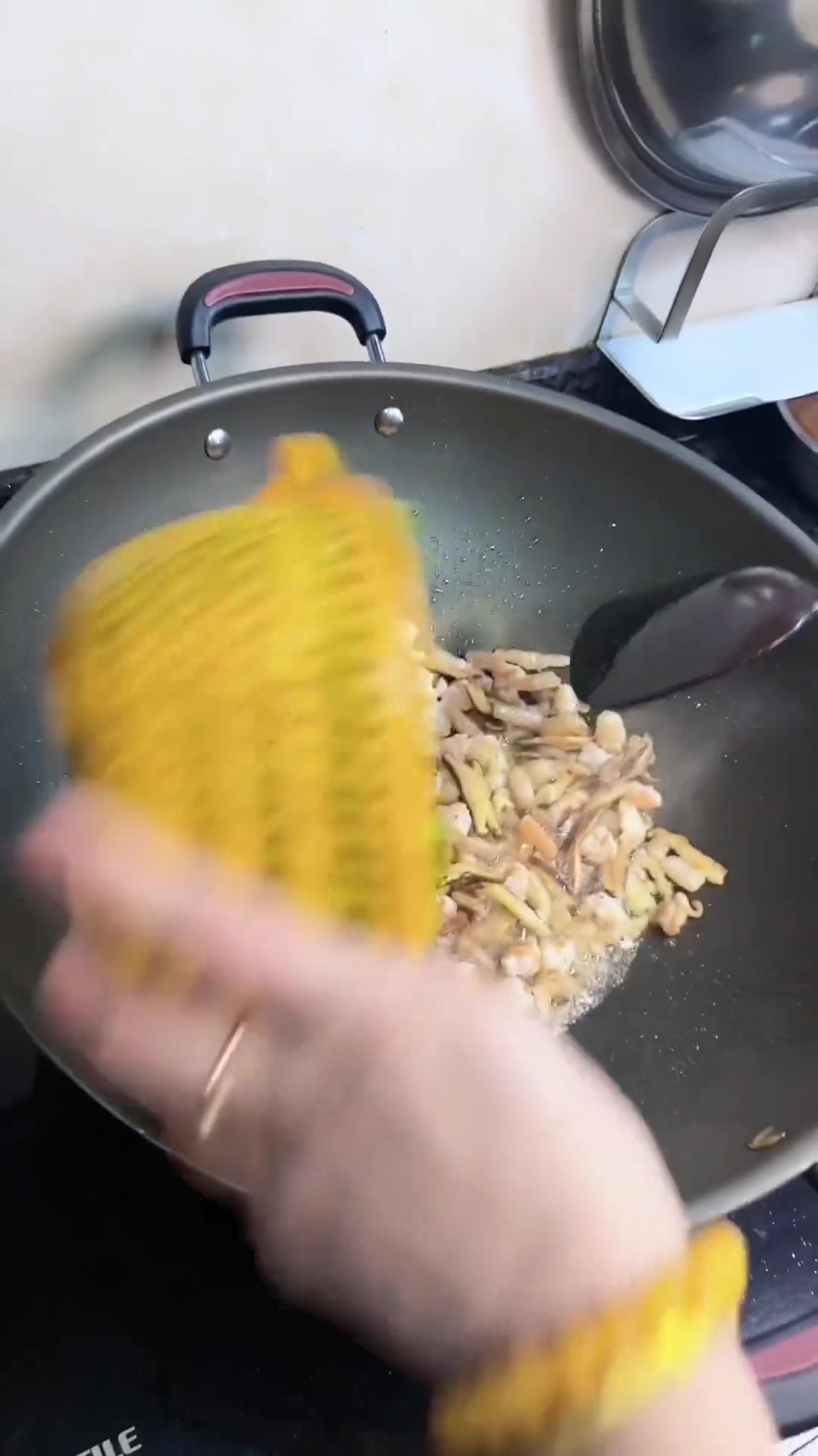 潮汕炒饭非常好吃的潮汕春菜饭简单易做的潮汕春菜饭详细做法分享给大家!
