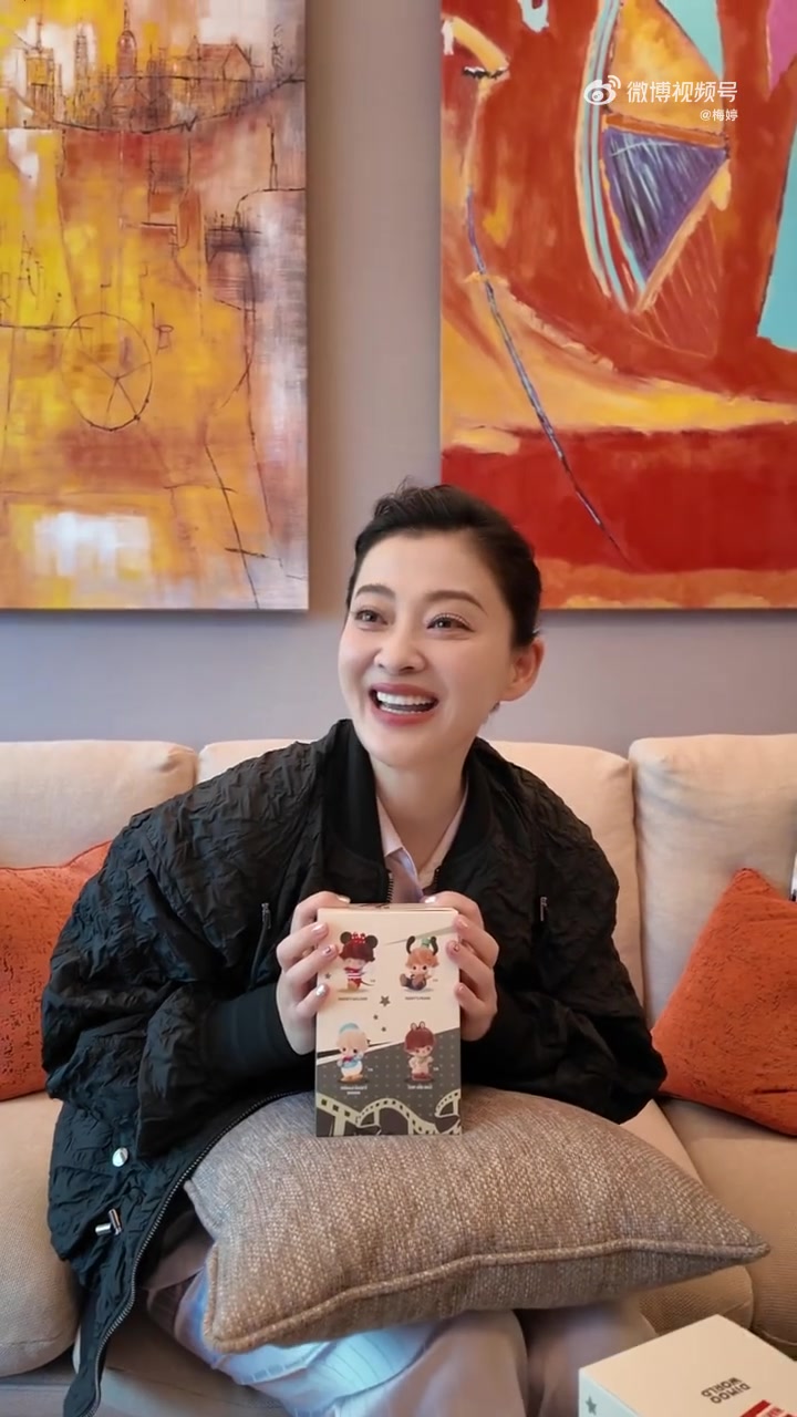  盲盒分享  一发抽中喜欢的唐老鸭,真的太幸运了!终于懂大家为什么喜欢抽盲盒了,生活的有趣