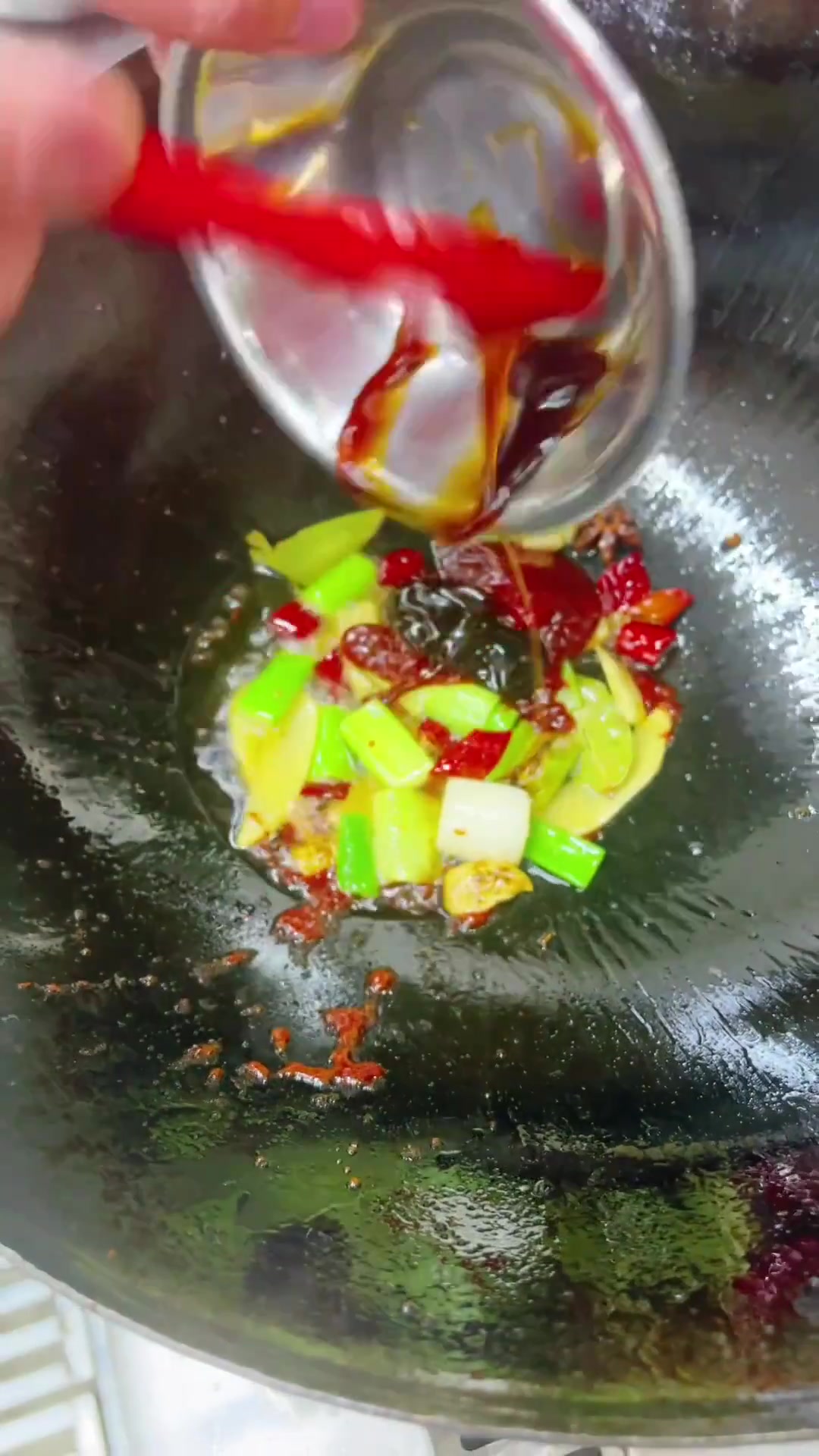 红焖鸡爪教程来啦!简单几步,软烂入味超好吃!