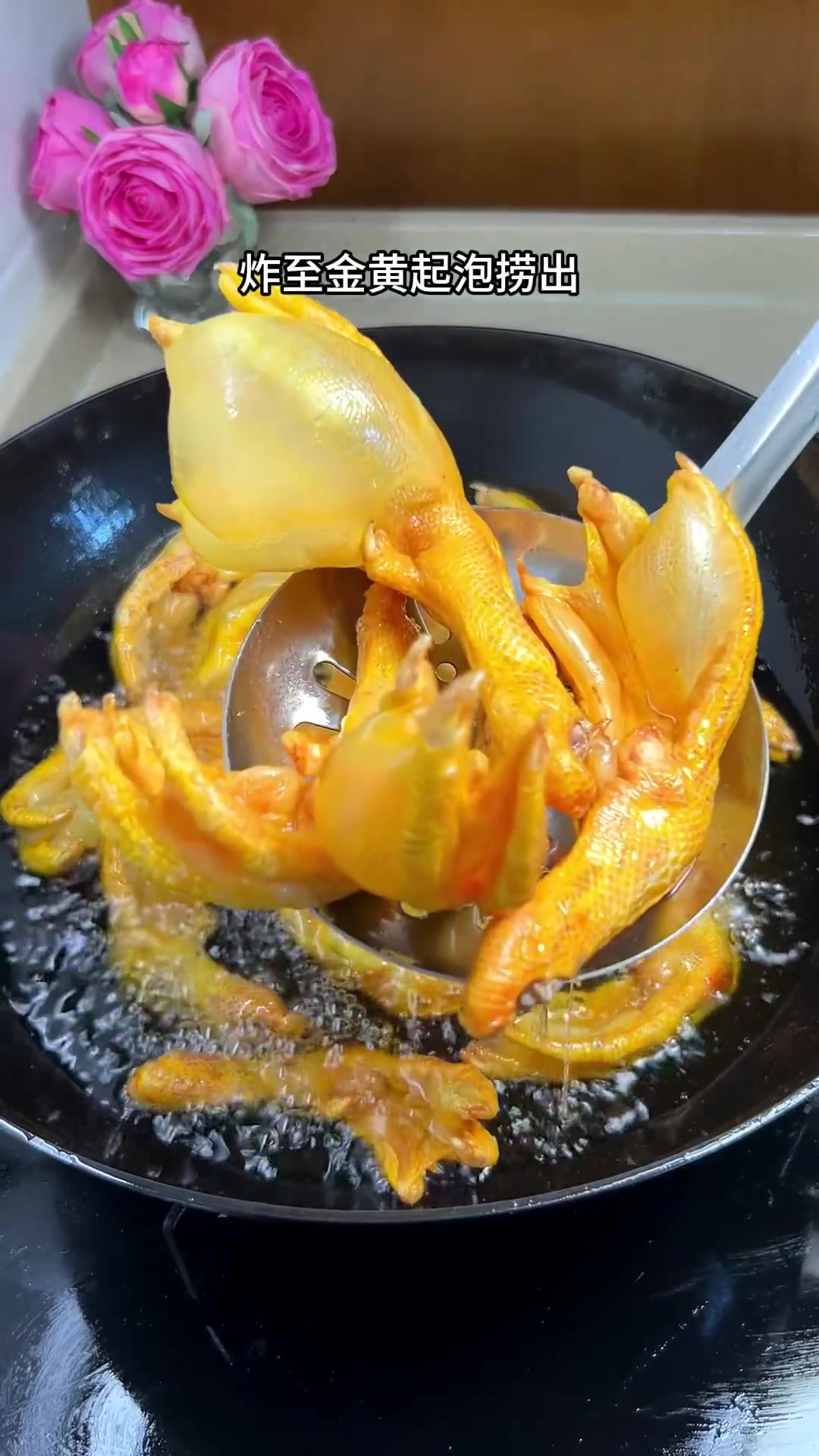 今天做个芋蒙焖鸭脚，啤酒得要配上多少罐才合适呢？