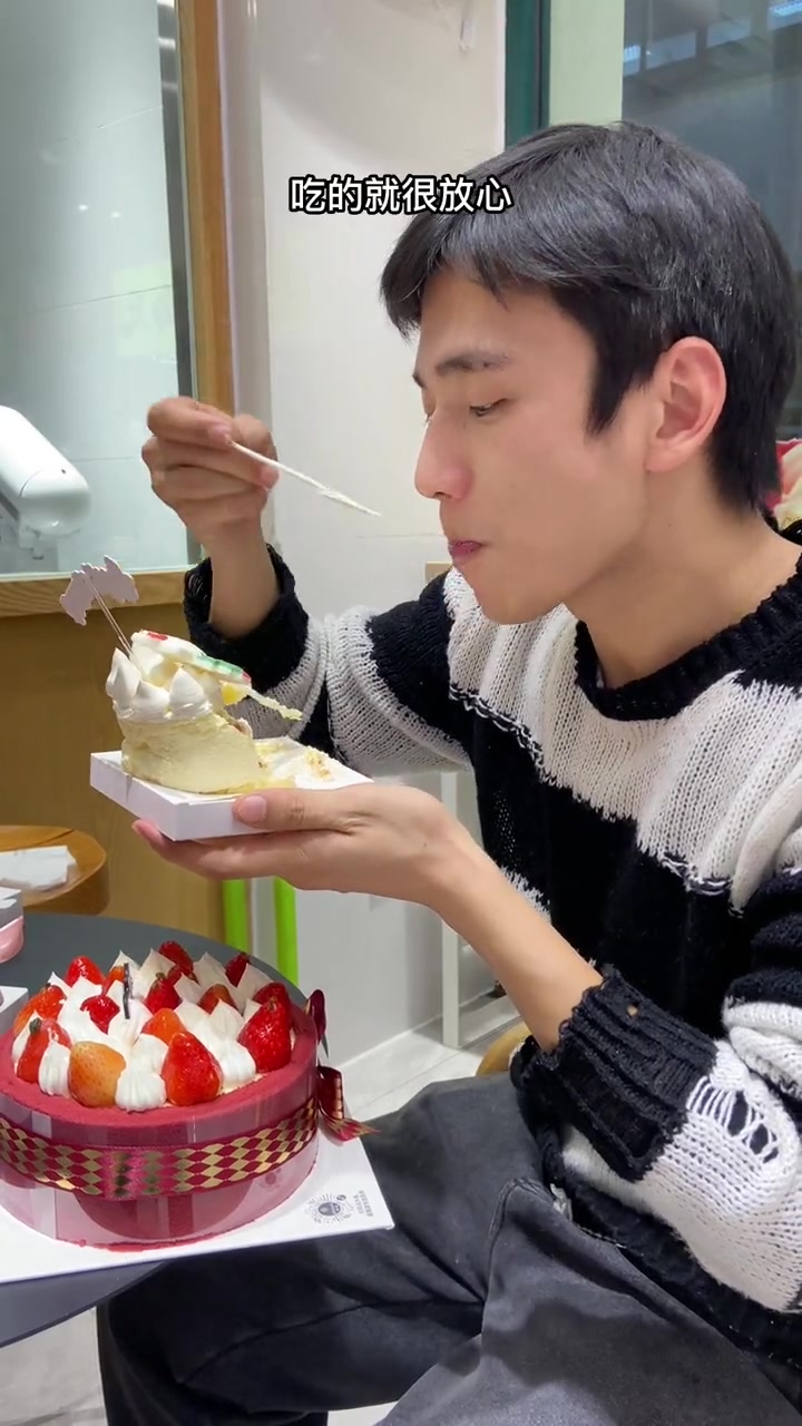 仟吉真的是每一次都能给到惊喜,这次的啵啵兔HelloKitty系列以及夏洛特都巨赞