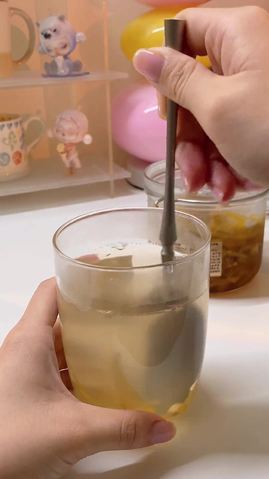 天热更要喝的生姜蜜水～让身体暖和起来