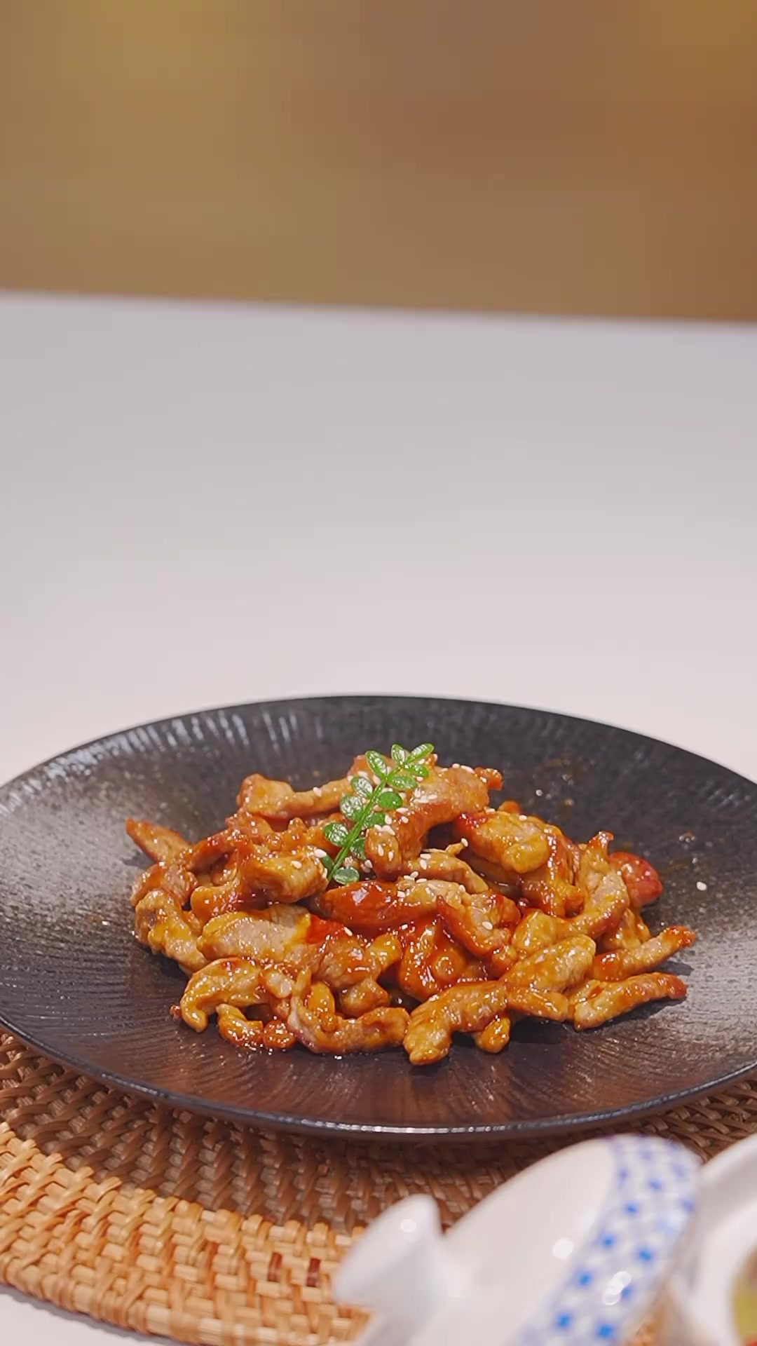 怕被油溅?不用油炸的简易版糖醋里脊,照样能做出酒店的味道