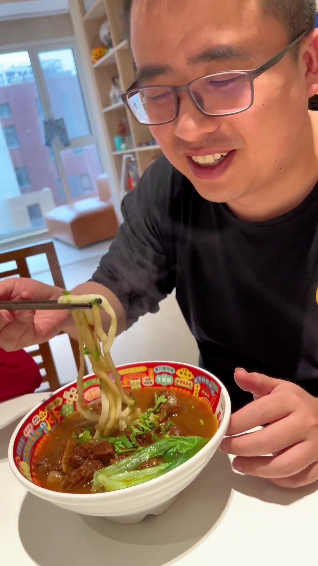 今天复刻的李先生牛肉面+凉拌海带丝非常成功！一家人都吃撑了！
