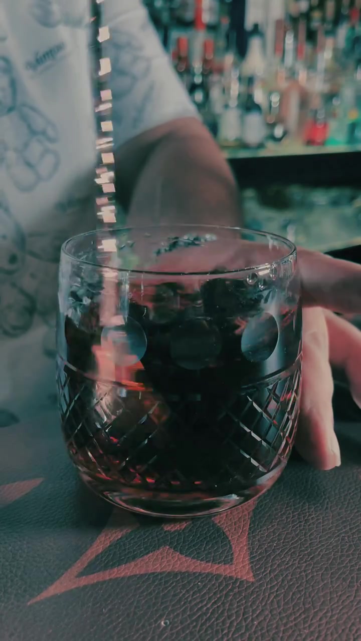 经典鸡尾酒:白俄罗斯