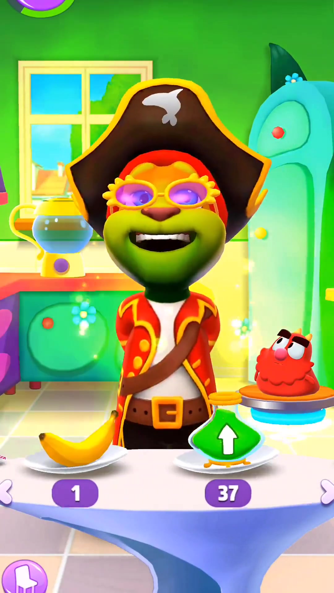 汤姆猫吃大蒜后放屁，太搞笑了