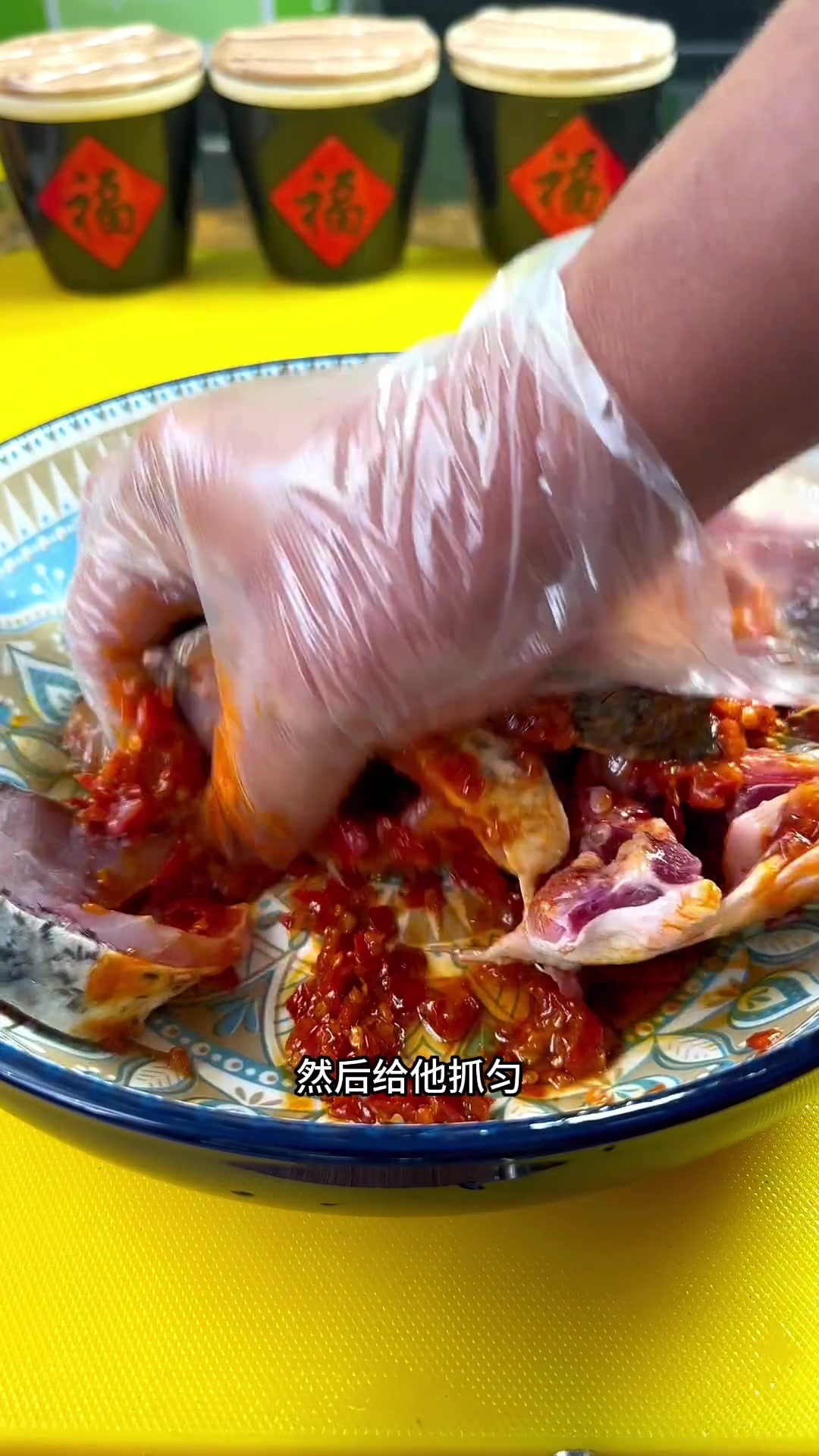 多椒鱼炸面做法香，鲤鱼这样做，汤汁拌面绝了！