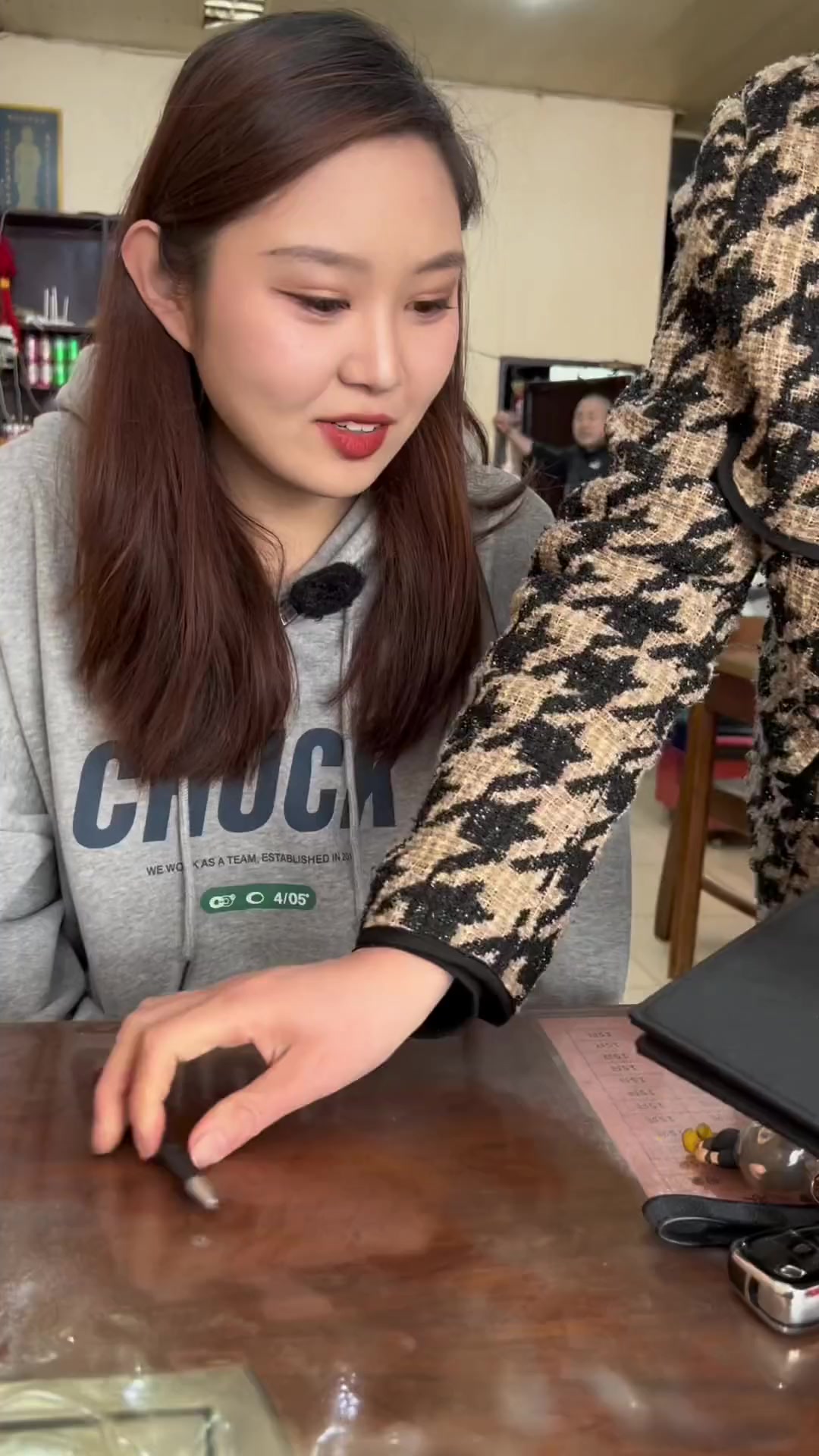 四个菜吃到撑的东北菜，分量究竟多足