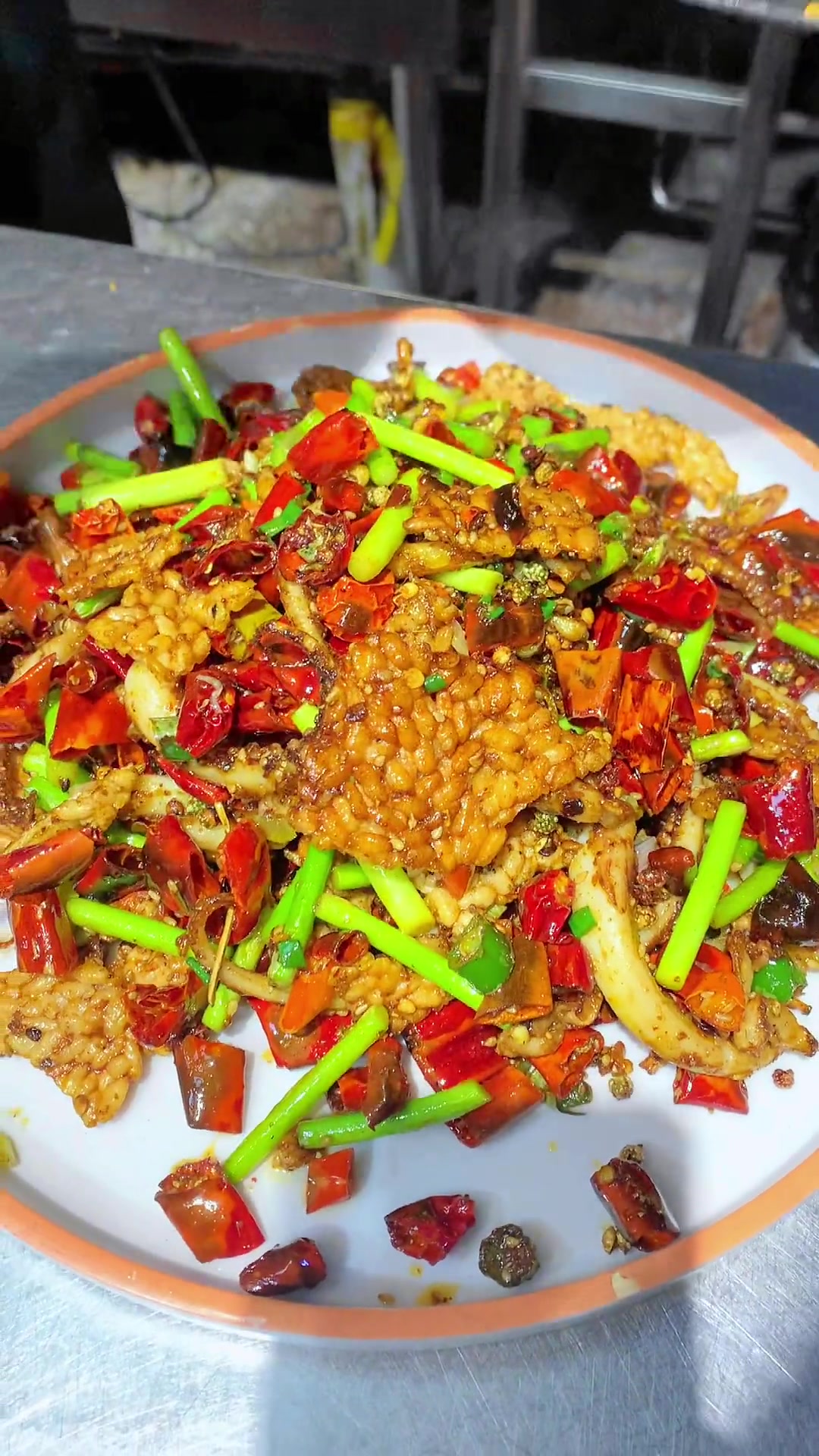 每天用心教做菜,一道干煸鱿鱼须教给大家