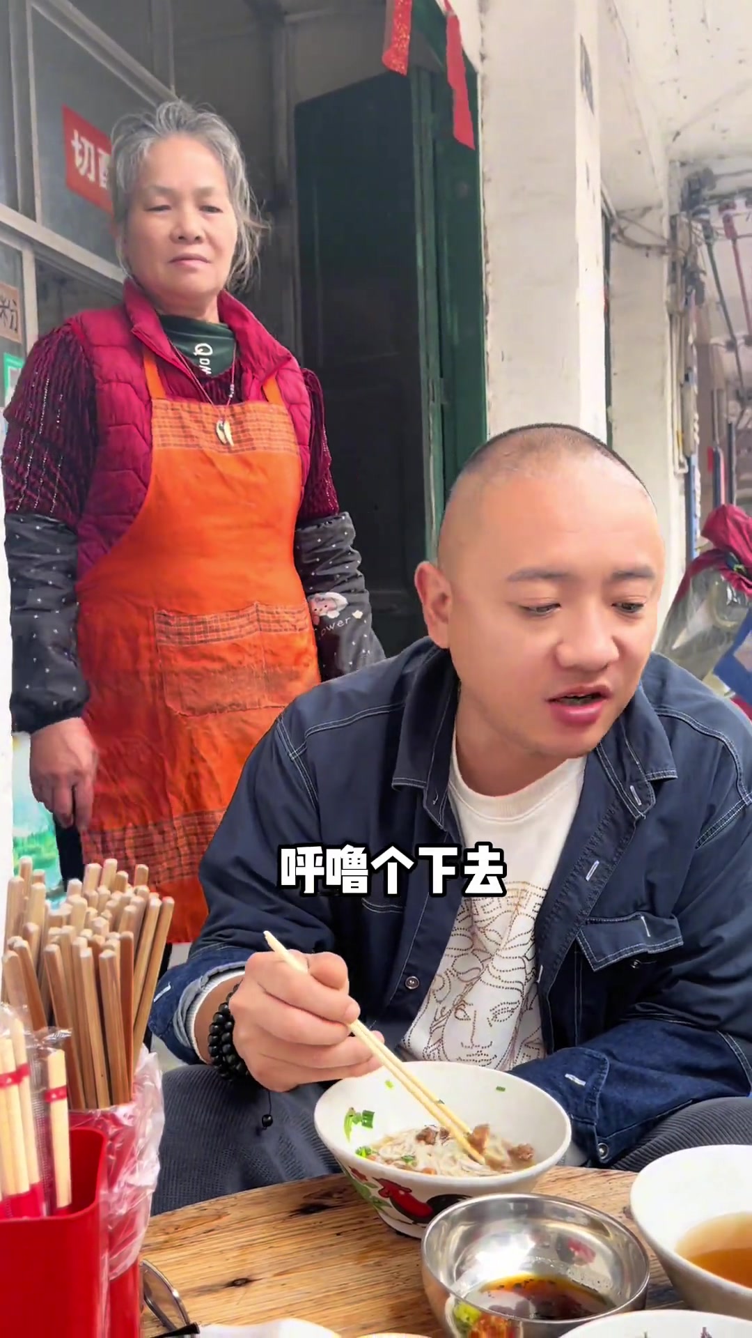 东北老铁广西科目一嗦粉完成挑战!接下来还有什么好吃的大家可以推荐的吗?