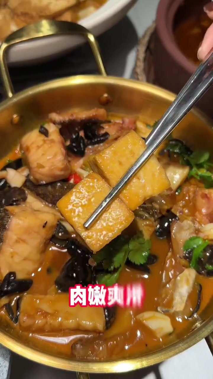 一半烟火，一半诗画梦境，水墨徽州地道徽菜餐厅皖耕记！