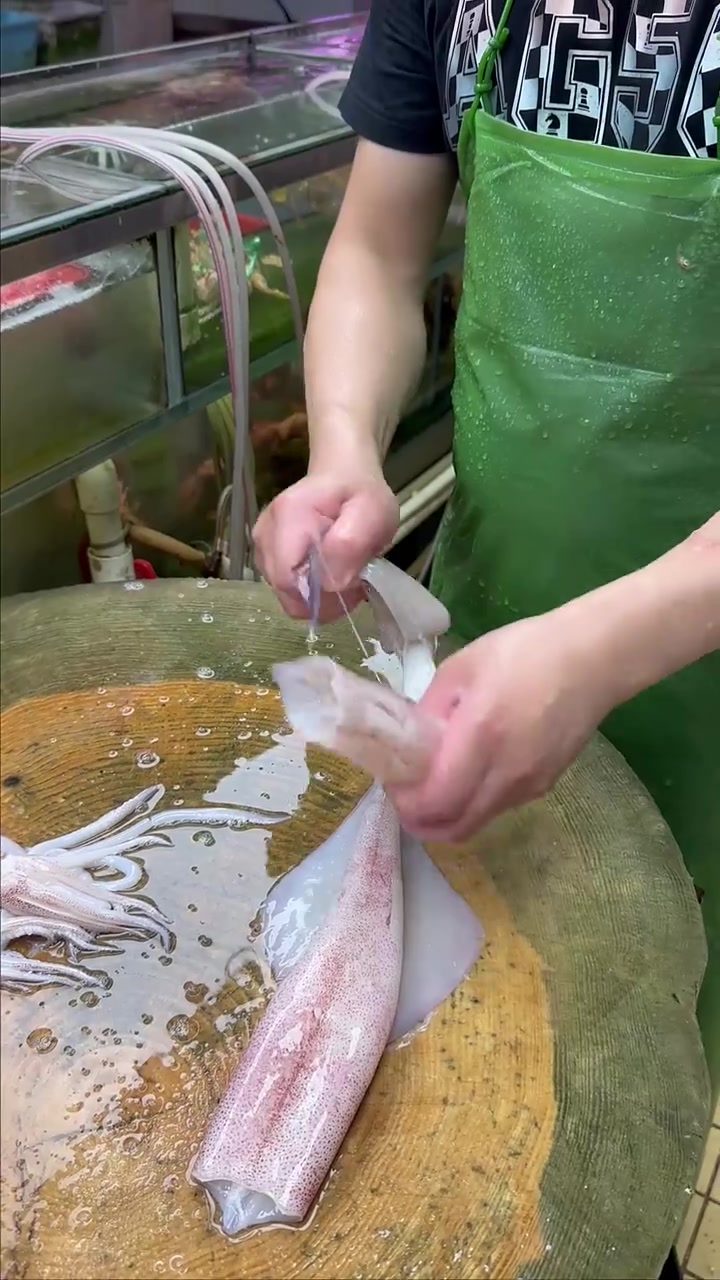 石斑若排名虎斑必上榜,霸气老虎斑配上海鲜美蛙锅