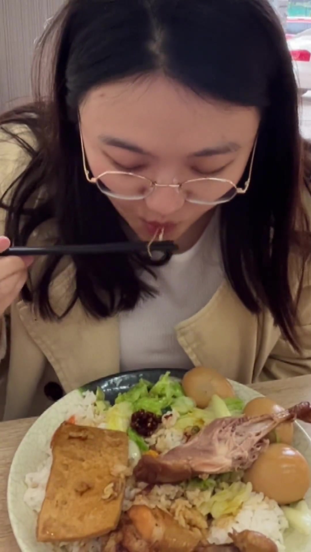 国际连锁大酒店～吃的嘎嘎饱～体重下降了0.6