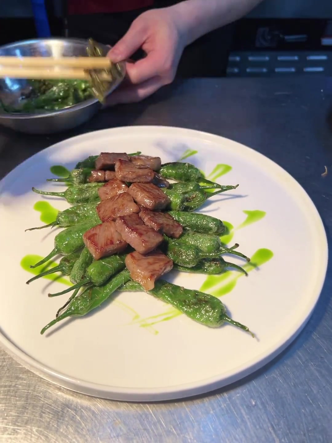 一年一季、辣椒飘香。樟树港辣椒炒雪花牛肉、辣椒中的爱马仕、搭配顶级5A雪花牛肉、牛气冲天闻