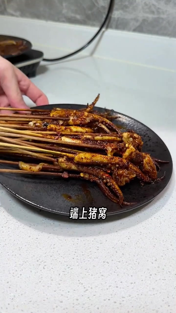 vlog晚餐｜初恋情侣深圳的日常晚餐●今日菜单：江西芋饺｜铁板鱿鱼须｜提拉米苏●和夏小姐在