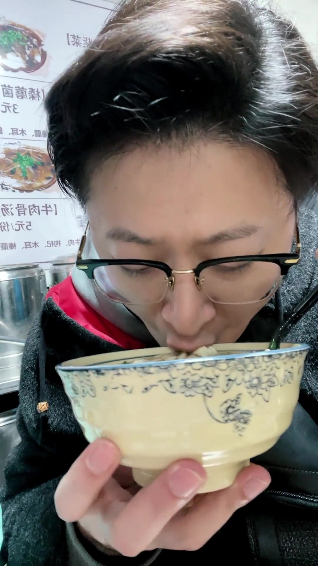 被早餐叫醒的一天哈尔滨——“滨哥滨嫂豆腐脑”