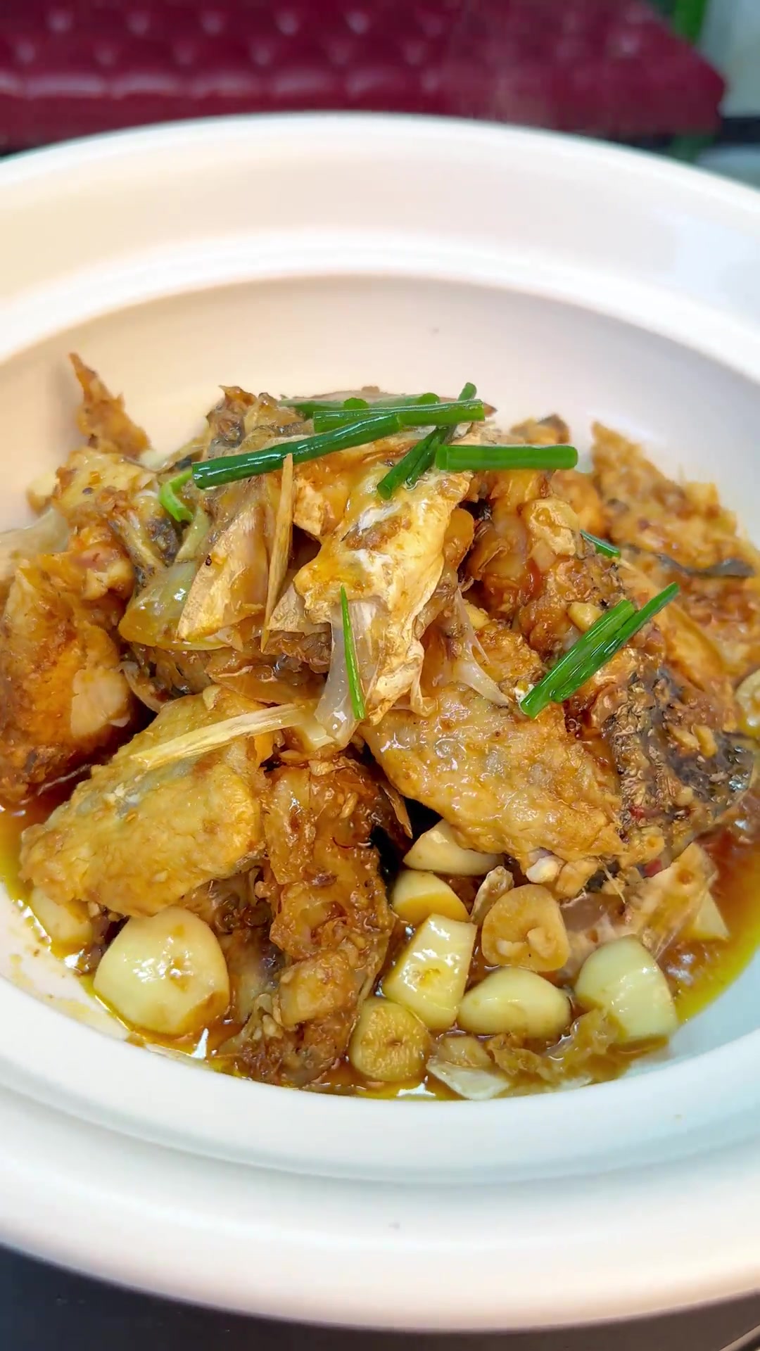 一菜一故事,一品一世界。今日推荐-醋焖鱼头