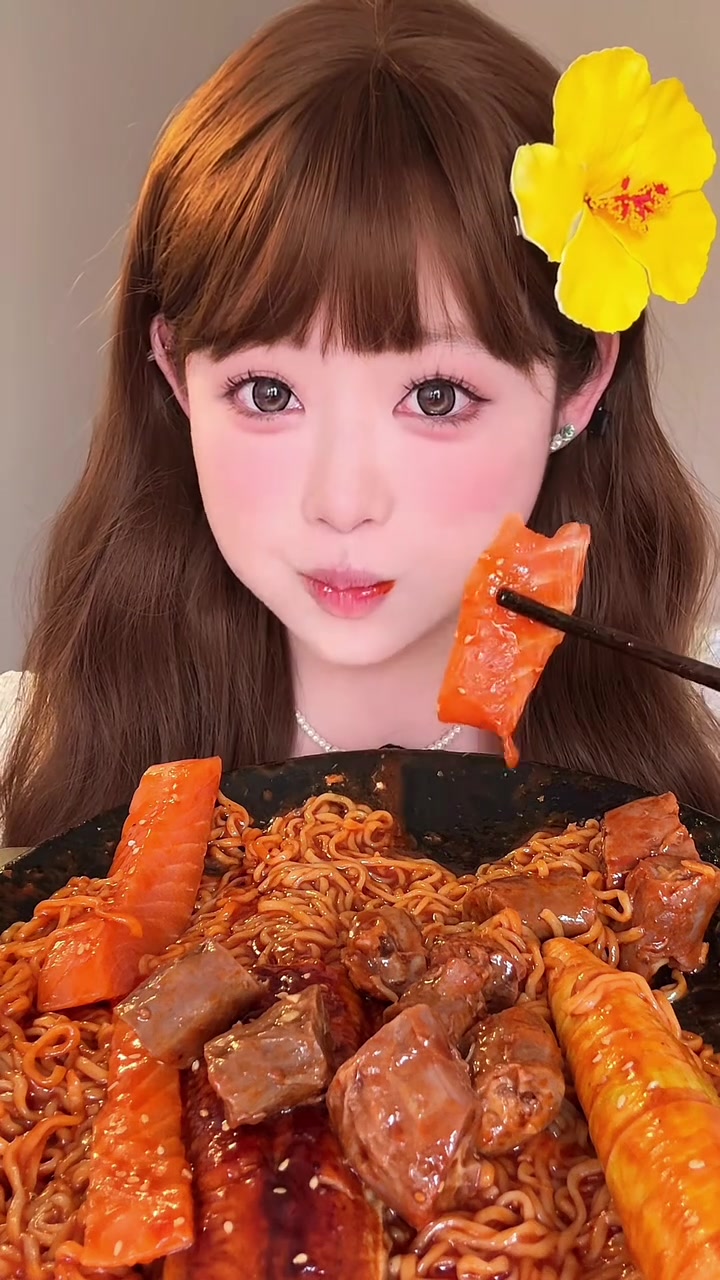 三文鱼鳗鱼拼盘来啦